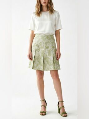 New J. Crew 100% Silk Jacquard Pleated Skirt NWT, Size 2